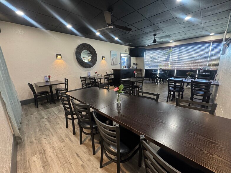 More Photos Of 821-843 N Tustin St, Orange Storefront For Lease