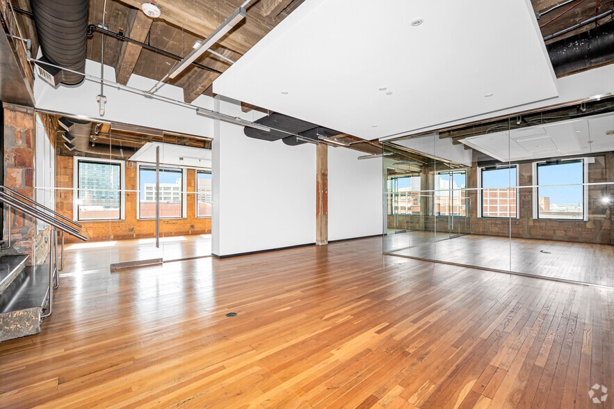 More Photos Of 1801 N Lamar St, Dallas Loft Creative Space For Lease