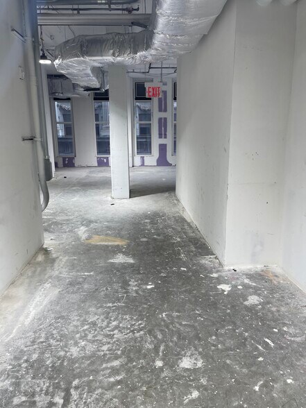 More Photos Of 185 Broadway, New York Office For Sale