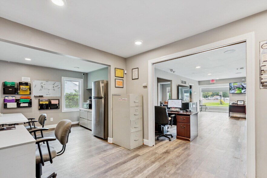 More Photos Of 620 State Highway 9, Freehold Freestanding For Sale