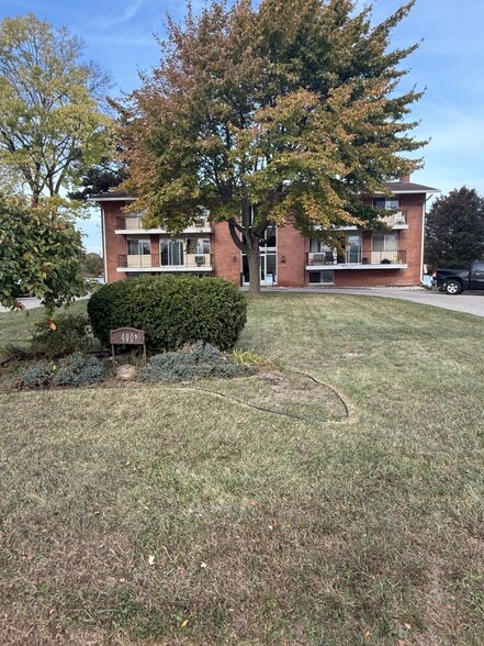 More Photos Of 408 N Liberty St, Belleville Apartments For Sale