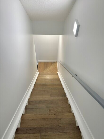 More Photos Of 613 3rd Ave NE, Calgary Apartments For Sale