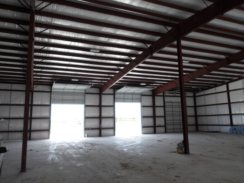 More Photos Of 1745 Laguna Circle, Harlingen Warehouse For Lease