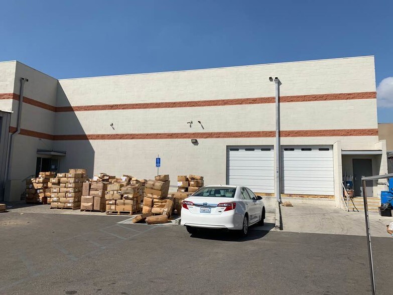 More Photos Of 5041 Santa Fe Ave, Vernon Distribution For Lease