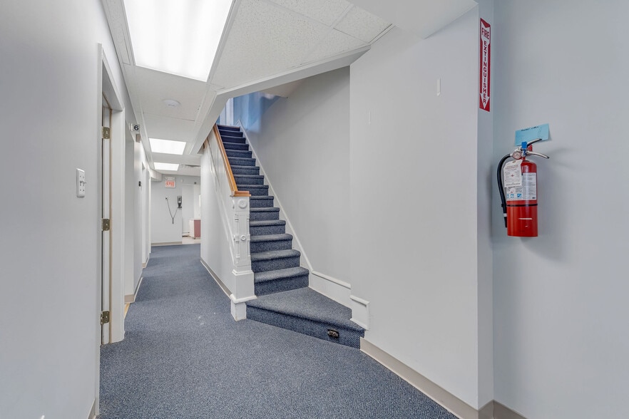 More Photos Of 535 Monmouth St, Gloucester City Medical For Sale