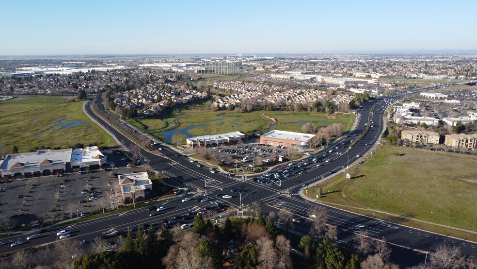 More Photos Of 990 Pleasant Grove Blvd, Roseville Unknown For Lease