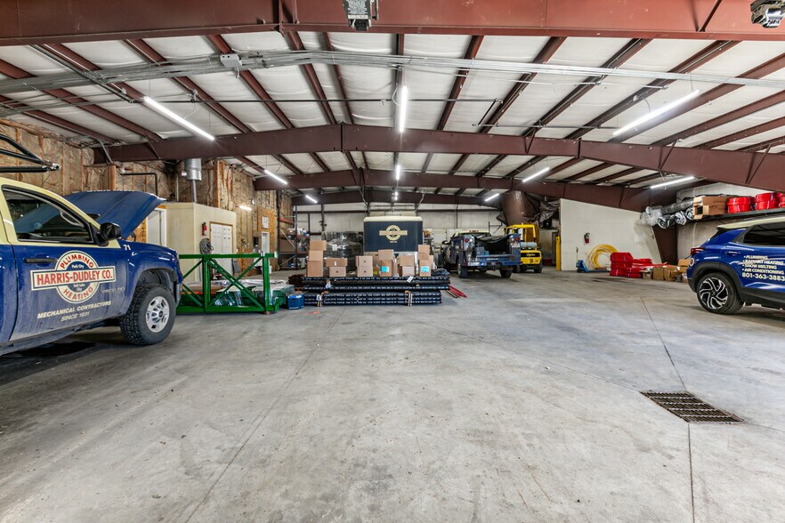 More Photos Of 4116 W 5800 N, Mountain Green Light Manufacturing For Lease