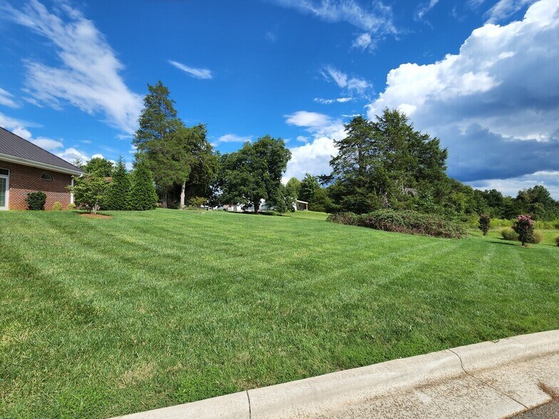 More Photos Of 4905 Auburn Rd, Summerfield Land For Sale