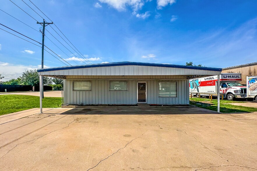Primary Photo Of 140 Coin St, Fort Worth Warehouse For Sale