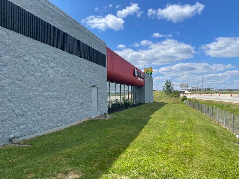 More Photos Of 760 Eastgate South Dr, Cincinnati Freestanding For Lease