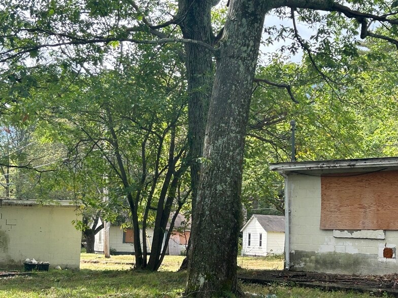 More Photos Of 574 NY-32A Rt, Palenville Hotel For Sale