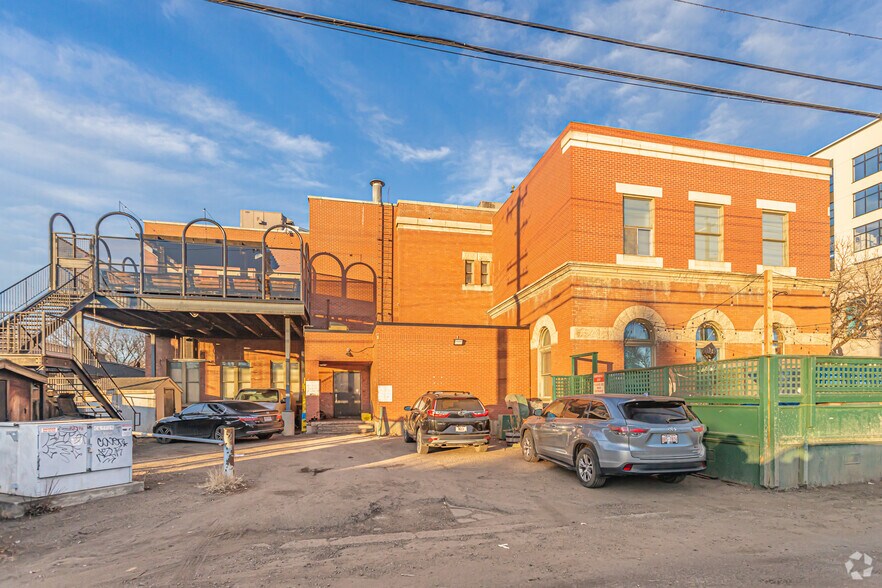 More Photos Of 10505 82 Av NW, Edmonton Storefront For Lease