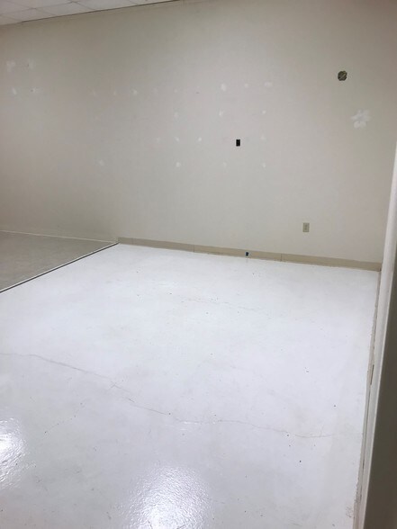 More Photos Of 3001 Ormond Blvd, Destrehan Storefront Retail Office For Lease