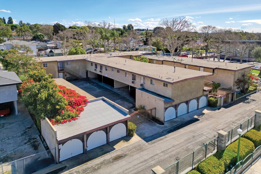 More Photos Of 7959 Bright Ave, Whittier Apartments For Sale