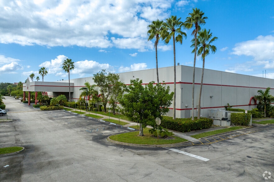 Primary Photo Of 14051 NW 14th St, Sunrise Industrial For Lease