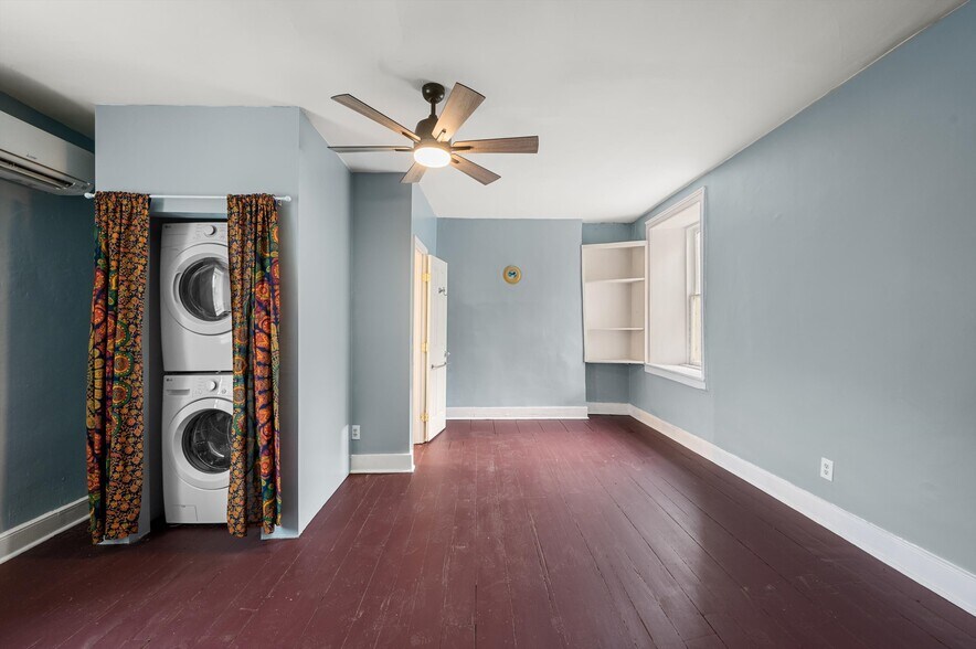 More Photos Of 170 High St / 173 Potomac St, Harpers Ferry Storefront Retail Residential For Sale