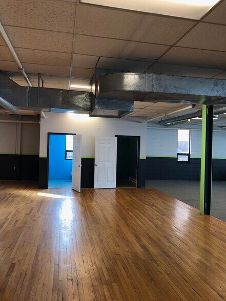 More Photos Of 1426 Hartford Ave, Johnston Unknown For Lease