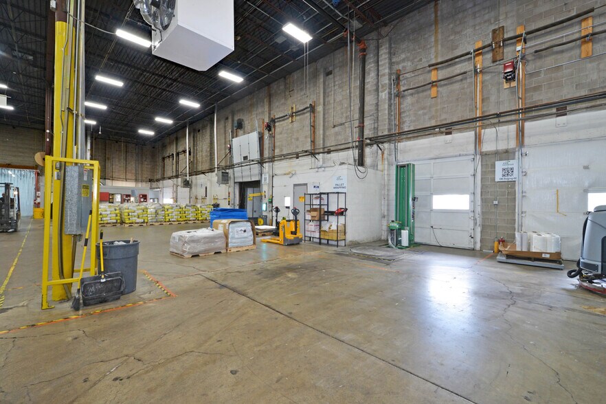 More Photos Of 5300 W 76th St, Edina Industrial For Sale