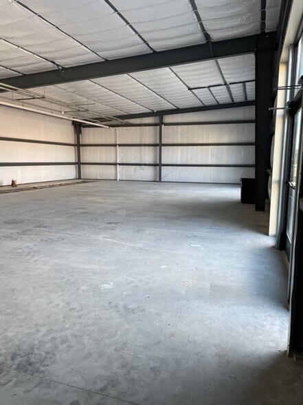 More Photos Of 12705 W State Highway 29, Liberty Hill Storefront For Lease