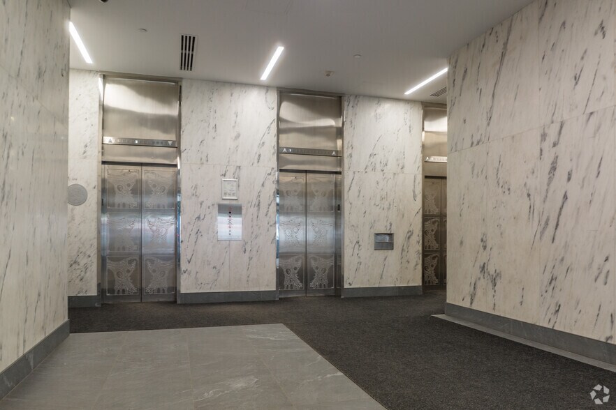 More Photos Of 1 St Clair Ave W, Toronto Office For Lease