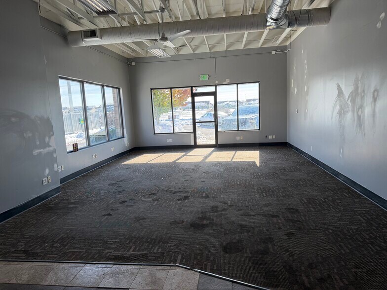 More Photos Of 10865 Maple Ln, Saint John General Retail For Lease