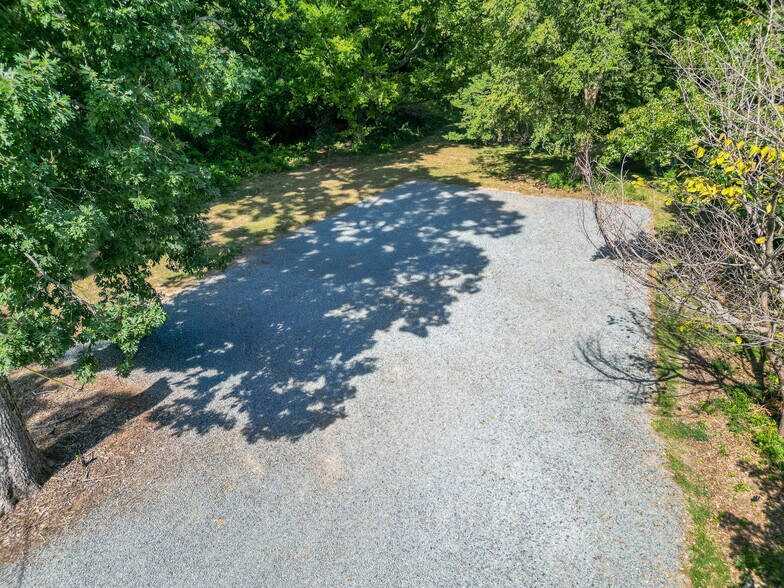 More Photos Of 7741 Matthews Mint Hill Rd, Mint Hill Freestanding For Sale