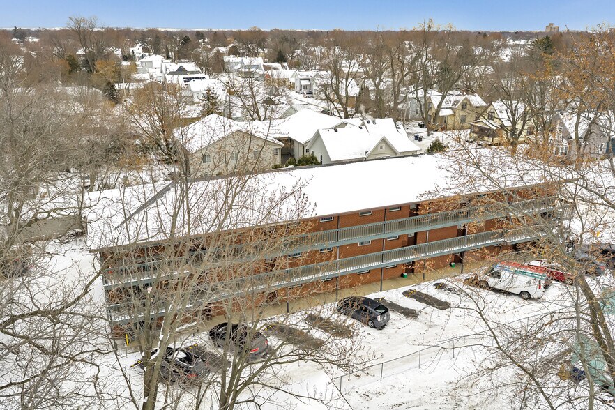 More Photos Of 836 Vine Ave, Oshkosh Apartments For Sale