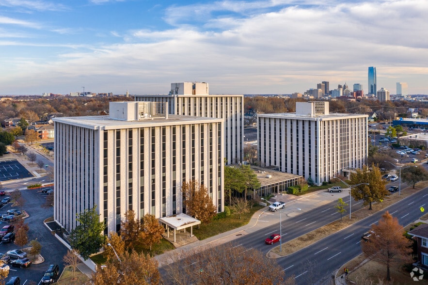 More Photos Of 2000 N Classen Blvd, Oklahoma City Office For Lease