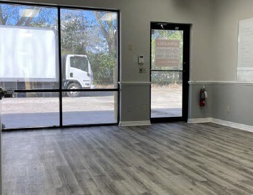 More Photos Of 106 Commerce St, Lake Mary Light Distribution For Sale