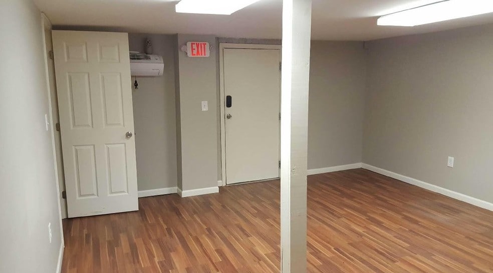 More Photos Of 516 E Main St, Spartanburg Storefront For Sale