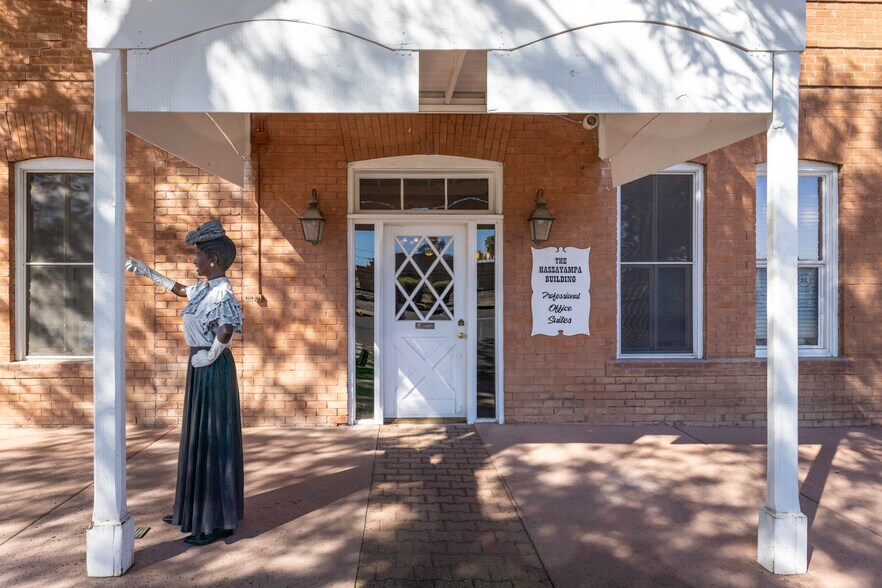 More Photos Of 1 E Apache St, Wickenburg Office For Sale