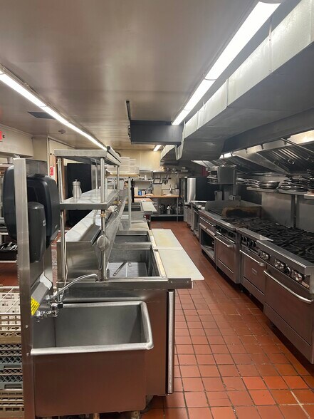 More Photos Of 2071 NY-52, Liberty Fast Food For Sale