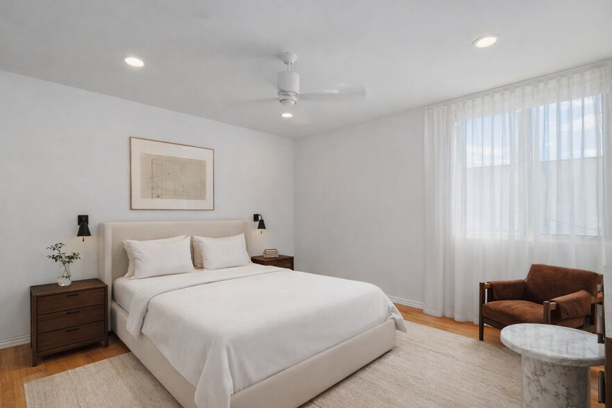 More Photos Of 1908-1910 Pacific Ave, Venice Apartments For Sale