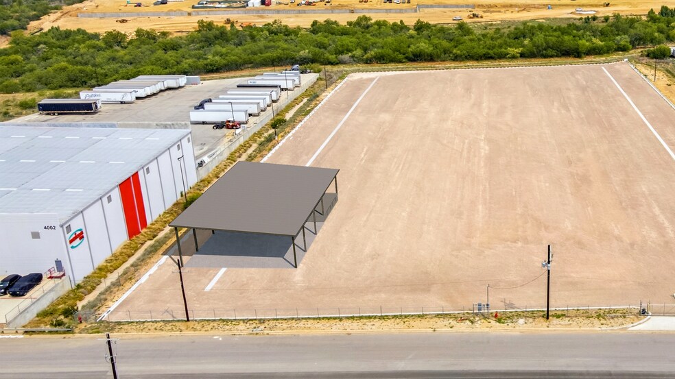 More Photos Of 4006 Quivira dr, Laredo Warehouse For Lease
