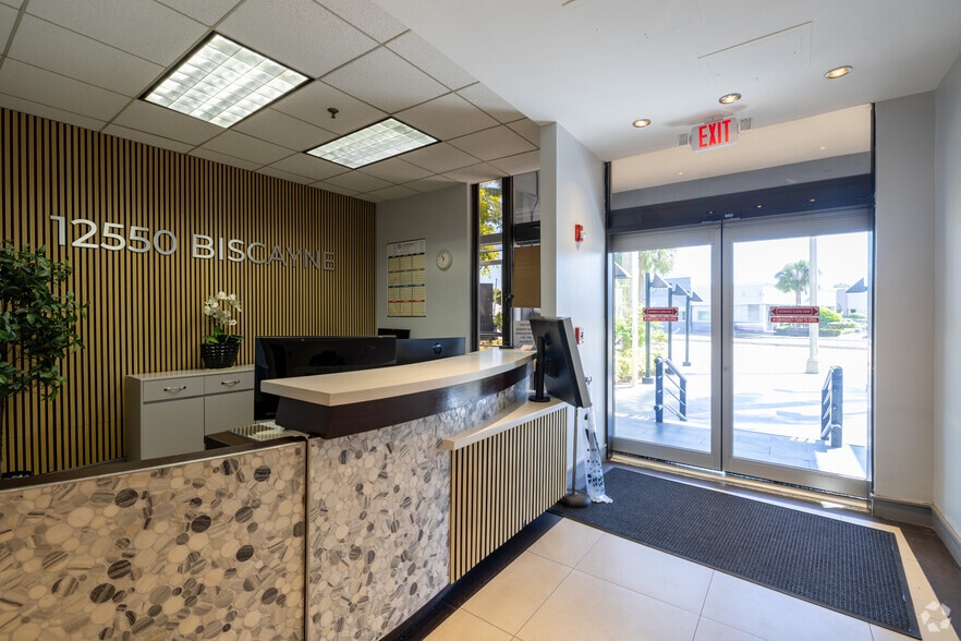 More Photos Of 12550 Biscayne Blvd, North Miami Medical For Lease