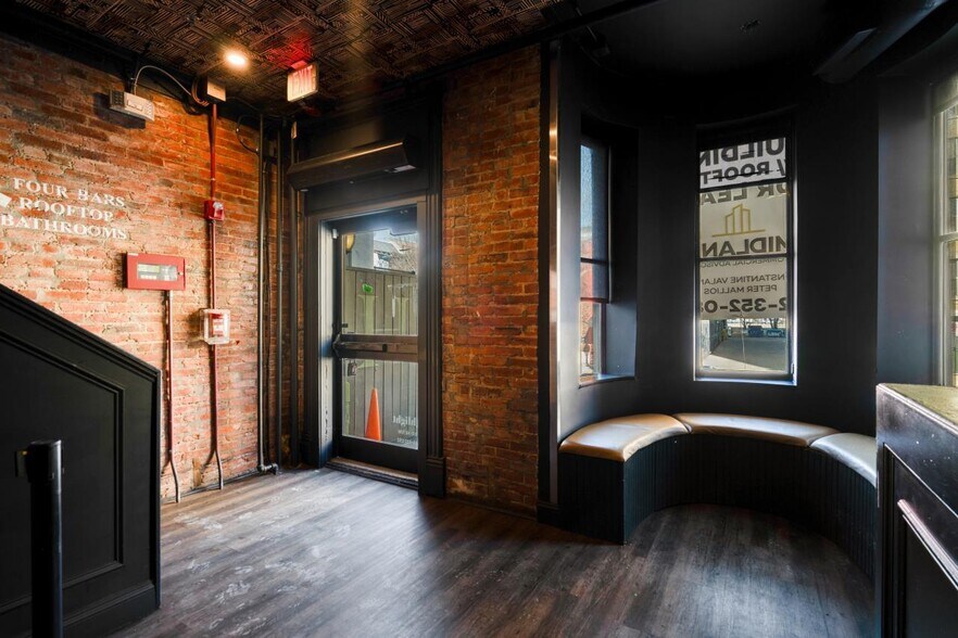 More Photos Of 1336 U St NW, Washington Bar For Sale