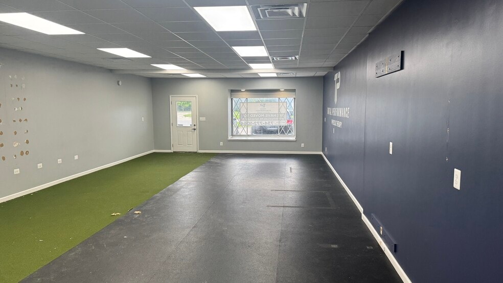 More Photos Of 2474-2486 Orchard Lake Rd, Keego Harbor Unknown For Lease