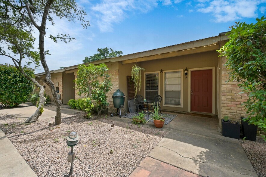 More Photos Of 3416 Willowrun Dr, Austin Apartments For Sale