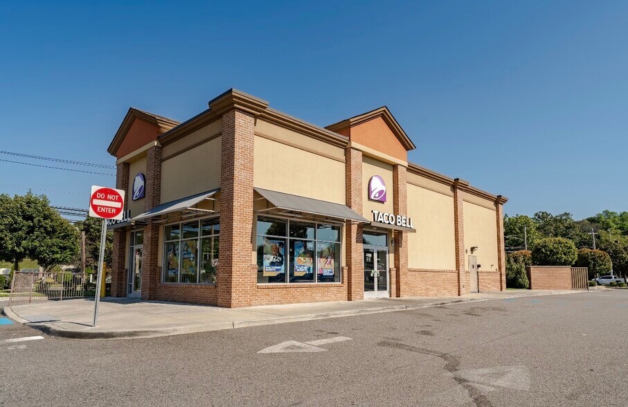 More Photos Of 264-350 Middle Country Rd, Coram Unknown For Lease