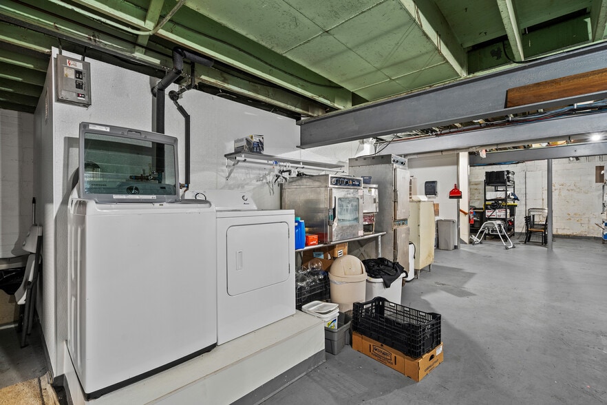 More Photos Of 2943 Upper Mountain Rd, Sanborn Restaurant For Sale