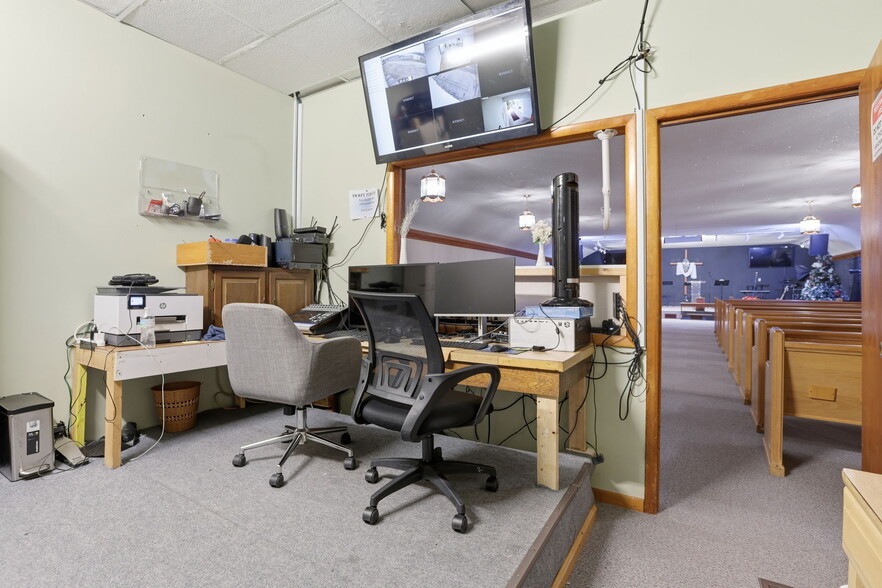 More Photos Of 768 S Broad St, Lancaster Religious Facility For Sale