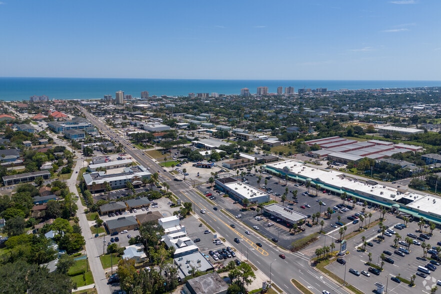 More Photos Of 1198 Beach Blvd, Jacksonville Beach Restaurant For Lease