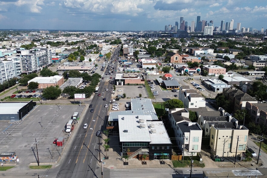 More Photos Of 5023 Washington Ave, Houston Office For Lease