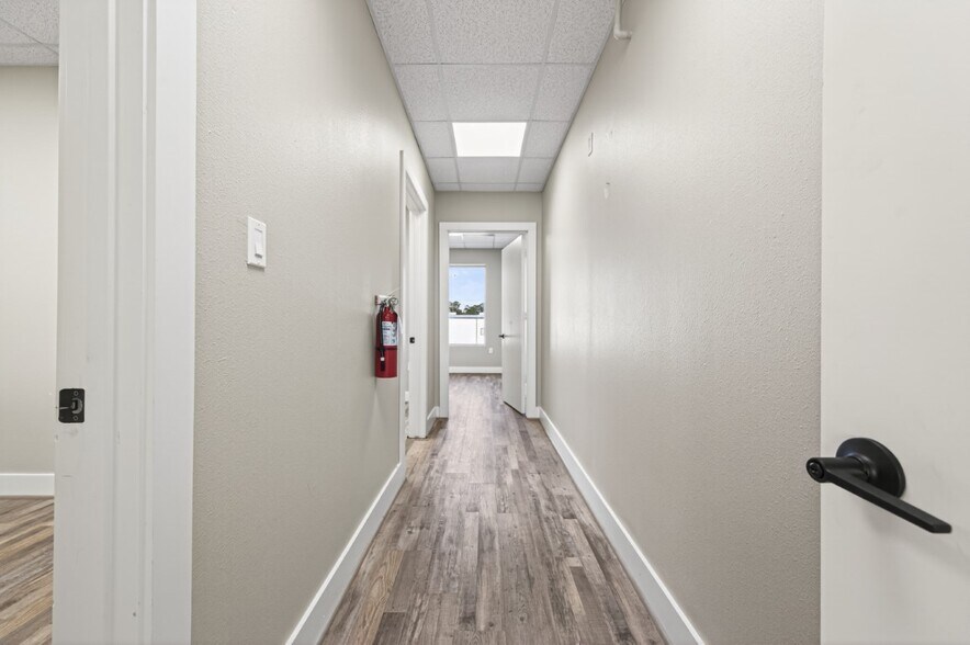 More Photos Of 32411 Tamina Rd, Magnolia Unknown For Lease