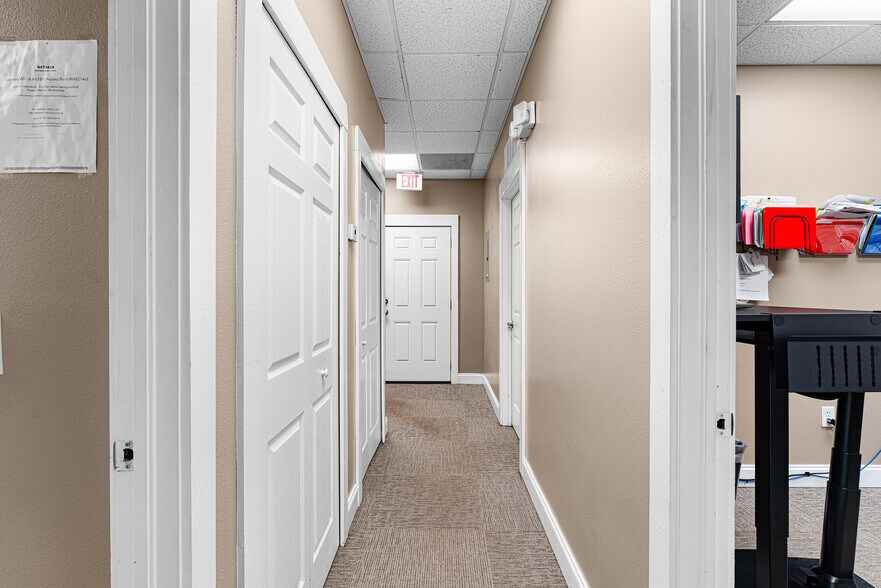 More Photos Of 5001 N Nebraska Ave, Tampa Office For Lease