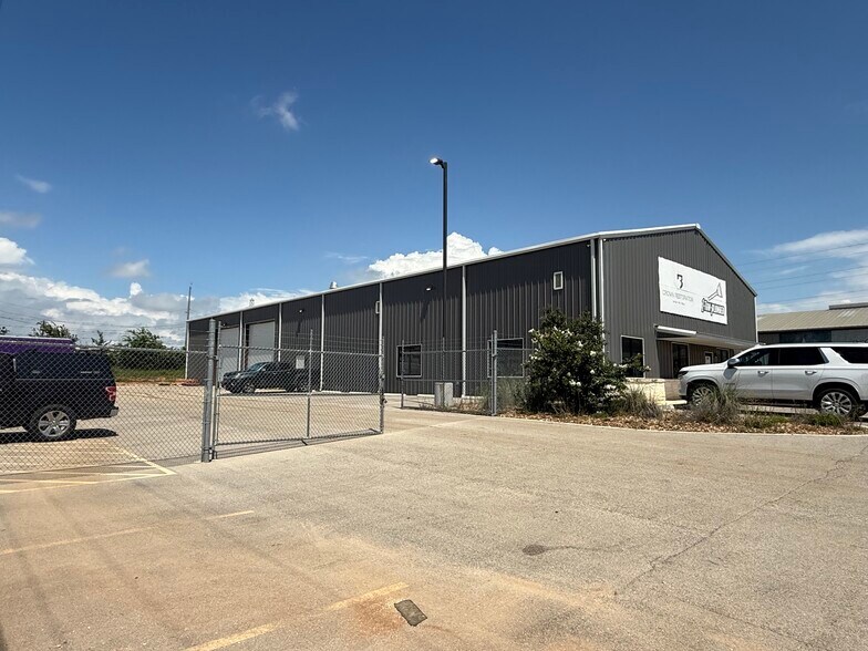More Photos Of 4418 FM 1518, Selma Industrial For Lease