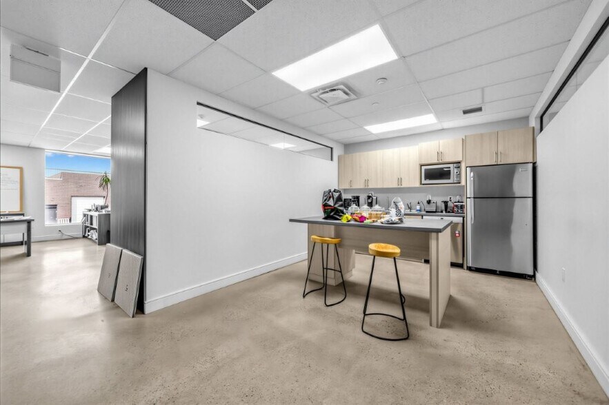 More Photos Of 2770 14th Ave, Markham Office For Lease