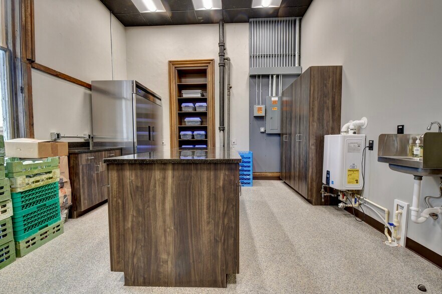 More Photos Of 20 E Jackson St, Millersburg Lodge Meeting Hall For Sale