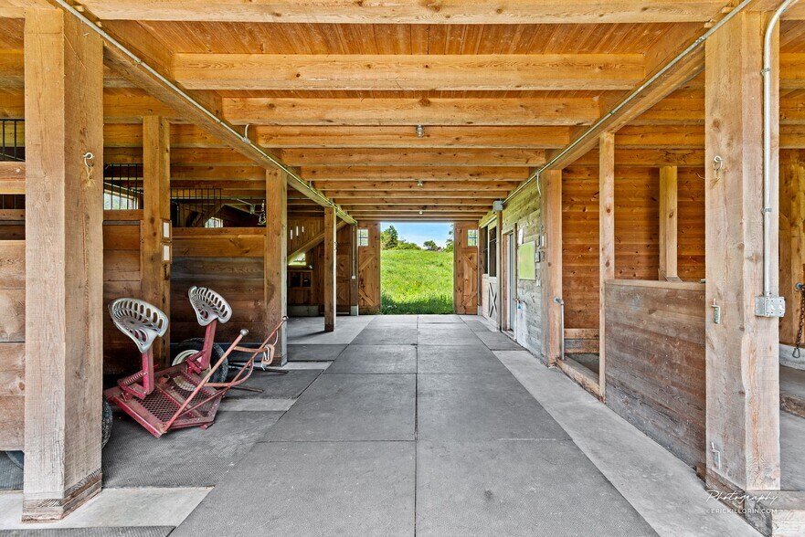 More Photos Of 16 Sterling Dr, Craftsbury Common Specialty For Sale