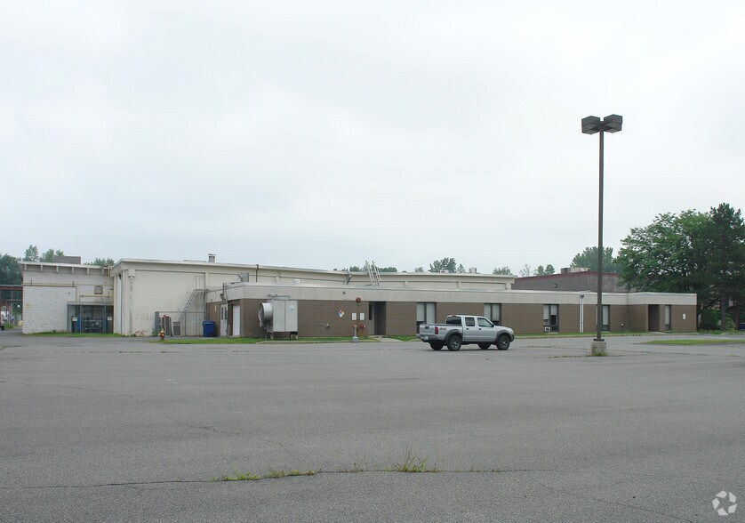 More Photos Of 968 Albany Shaker Rd, Latham Manufacturing For Lease